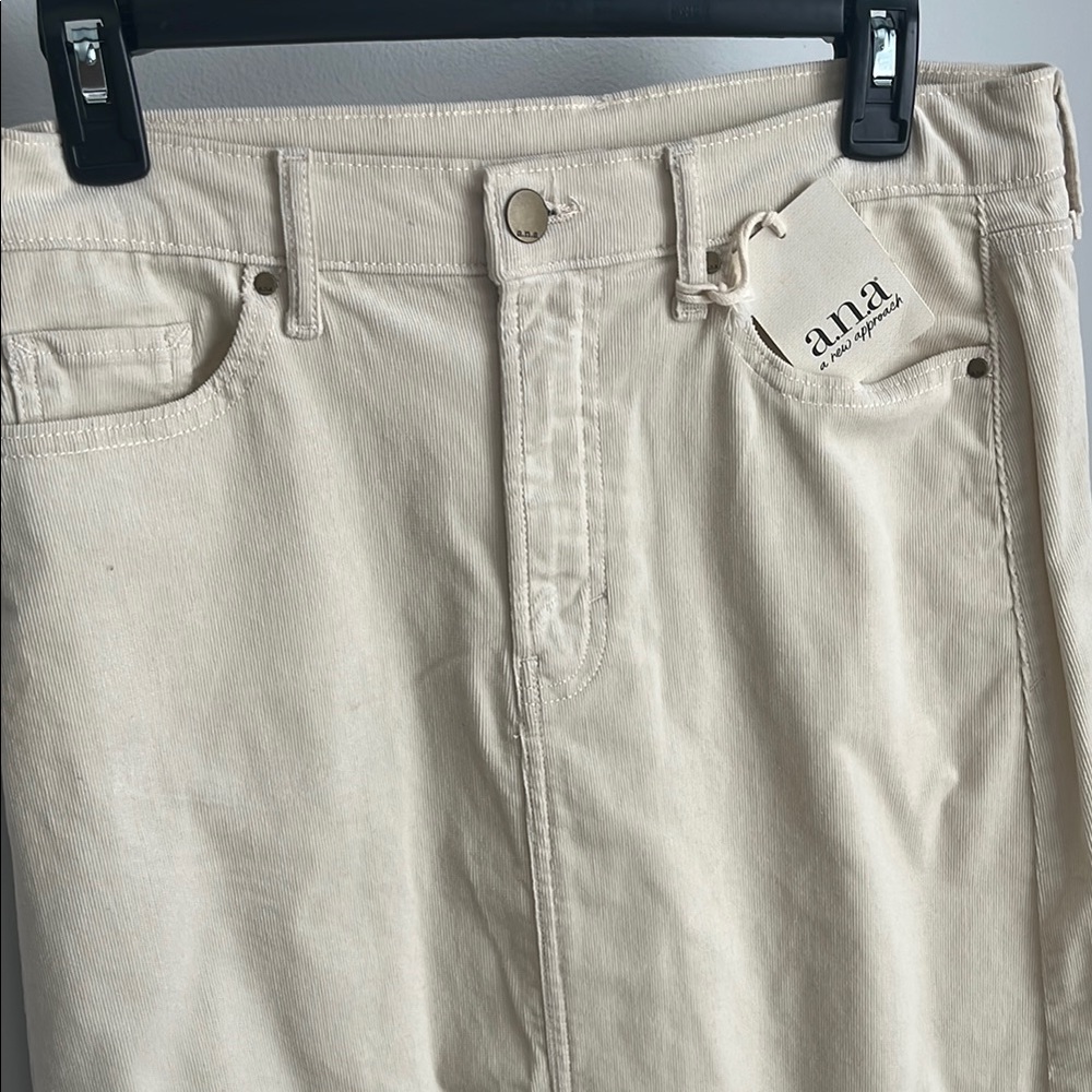 a.n.a Cream Denim Jeans